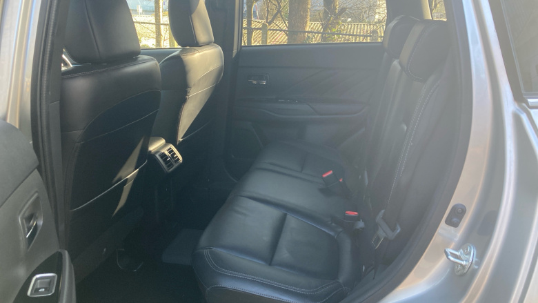 Mitsubishi Outlander 2.4 PHEV 4h 5dr Auto Estate